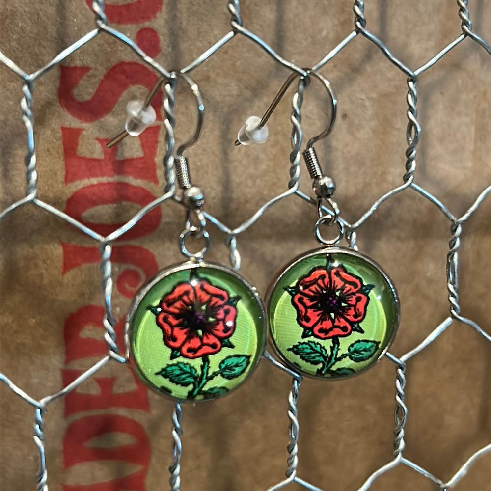 Trader Joe’s earrings 16mm flowers